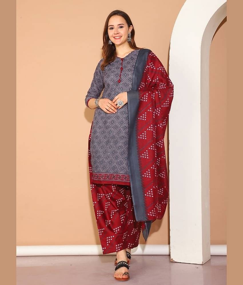 Rajnandini Women Cotton Blend Printed Straight Kurti With Patiala Salwar ( Grey )