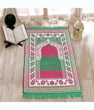 FURNISHING HUT Green Single Regular Velvet Prayer Mat ( 110 X 70 cm )