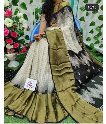 Bhuwal Fashion Chiffon Printed Saree With Unstitched Blouse Piece ( Black )