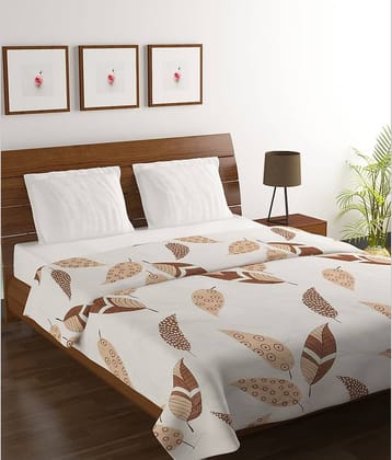 BELLA TRUE Microfiber Floral Print Double Comforter ( 210 x 220 cm ) Pack of 1  Beige