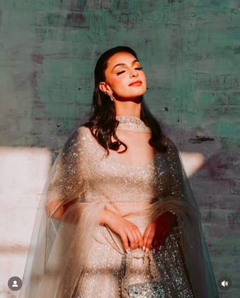 Quit Girl Lehnga Set With Dupatta