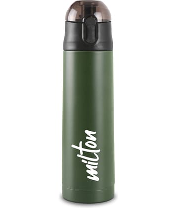 Milton New Crown 900 Thermosteel Hot or Cold Water Bottle, 750 ml, Red