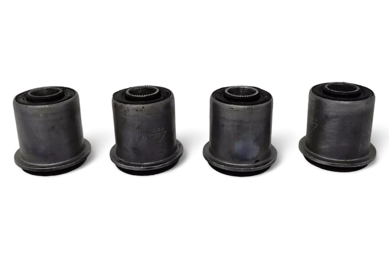 Autokoi Front Suspension Bush Kit AV579268