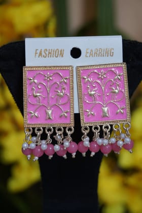 Baby Pink colour rectangle shape meenakari stud-One Size