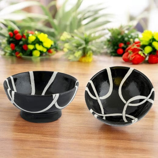 Handcrafted Black and White Round Blue Pottery BowlsSet of 2Geometric Pattern6