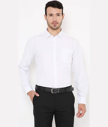 Maharaja - White Cotton Blend Slim Fit Men's Formal Shirt ( Pack of 1 )