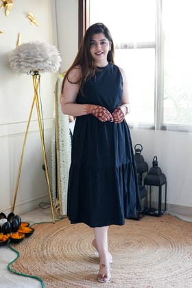 Black Long Maxi With Pockets-XS
