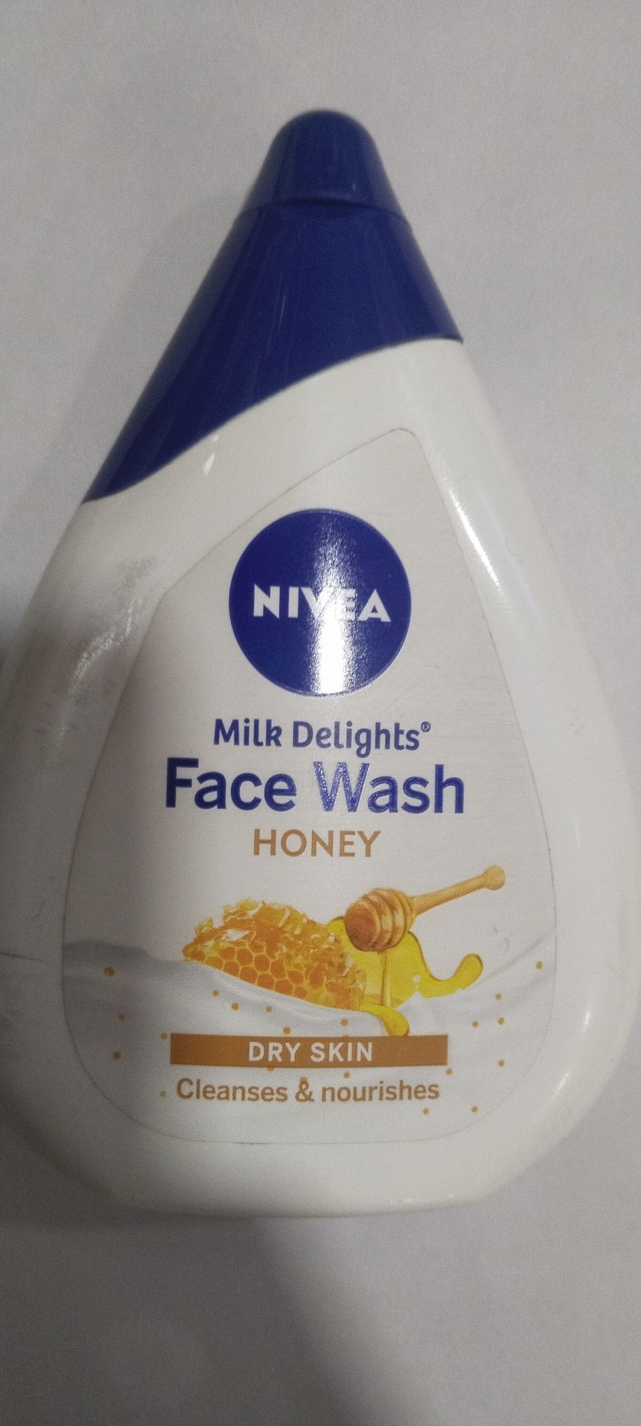 Nivea Milk delights Face wash Honey 