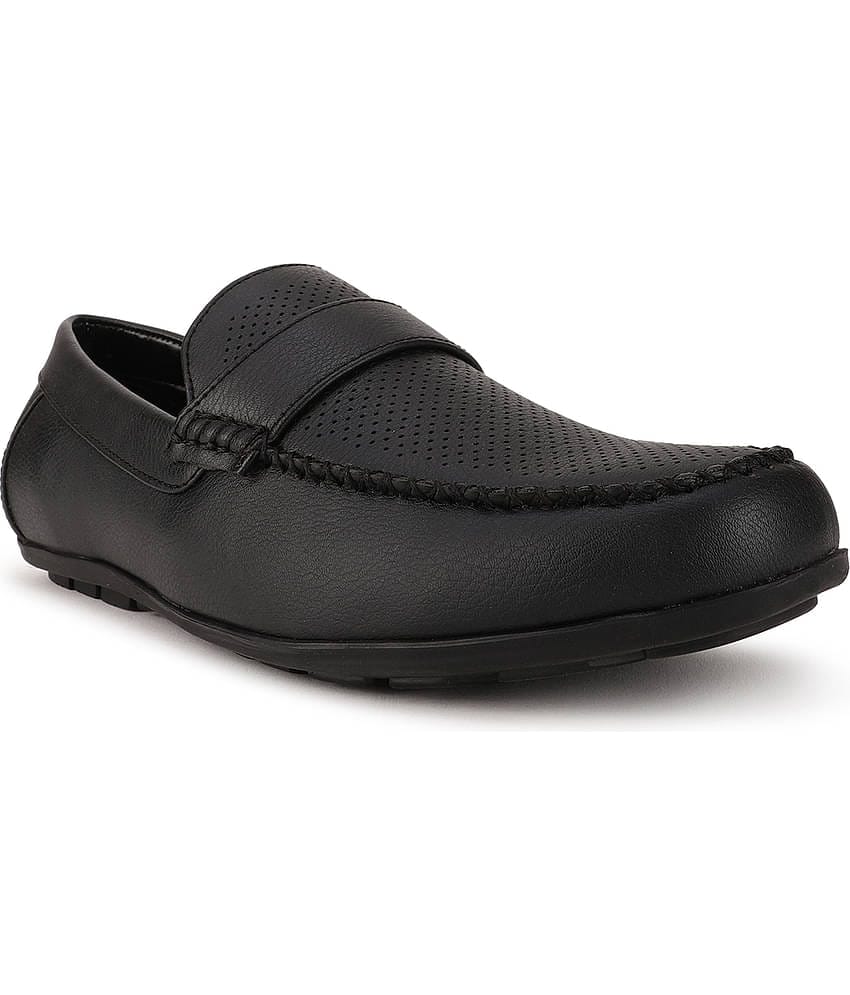 Bata Black Men's Outdoor Shoes