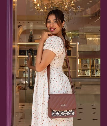 Zouk Sling Bag Jute Set of 1 ( Black )