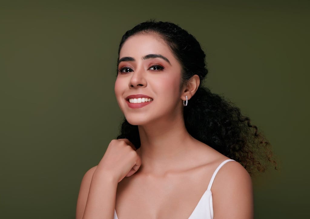 7 Stone Classic Hoop Earrings