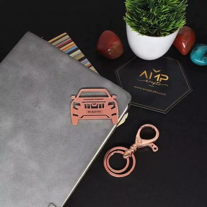 Mahindra XUV 700 Keychain-Front View / Rose-Gold