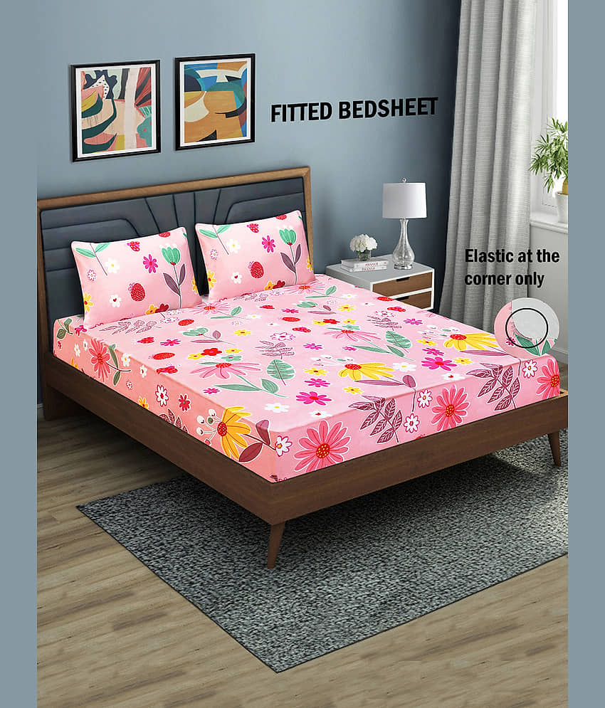 Home Candy Microfibre Floral 1 Bedsheet with 2 Pillow Covers - Pink