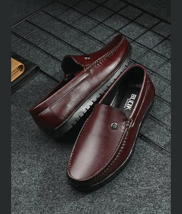 Bucik Tan Men's Slip on