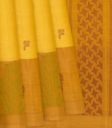 Lemon Green Handloom Rasipuram Cotton Saree With Floral Motifs-Lime Green-Lime Green