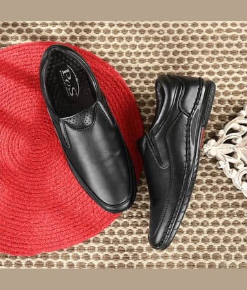 POS Planet of Shoes Black Men's Slip On Formal Shoes