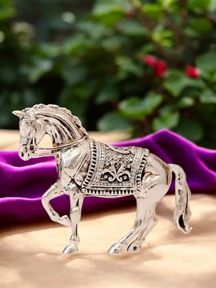 Pure Silver Horse Idol