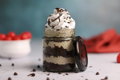 Death by chocolate jar cake