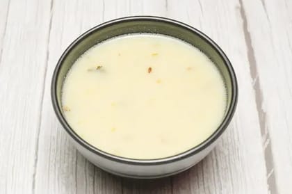 Gujarati Khatti Meethi Kadhi