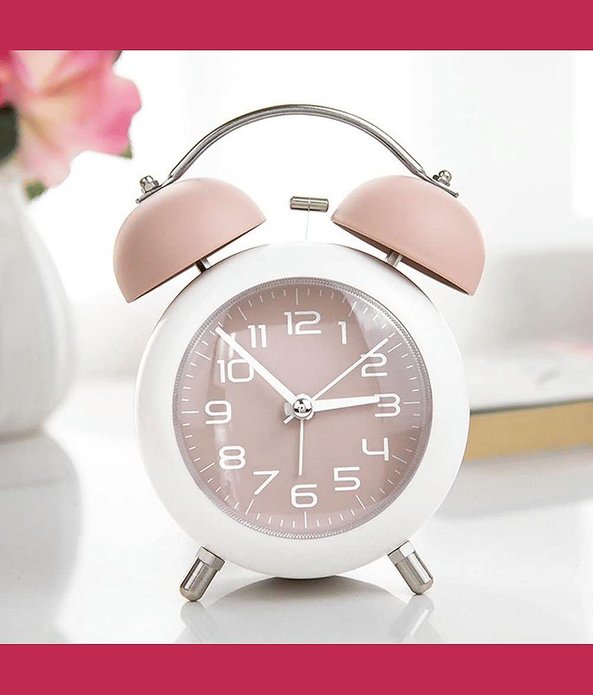 Revernest Analog Alarm Clock - Pack of 1