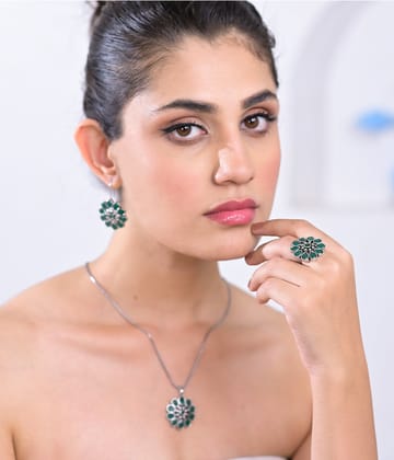 Emerald Blossom Pendant Set
