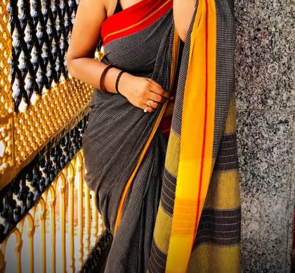SOFT COTTON MINI CHECK SAREE.