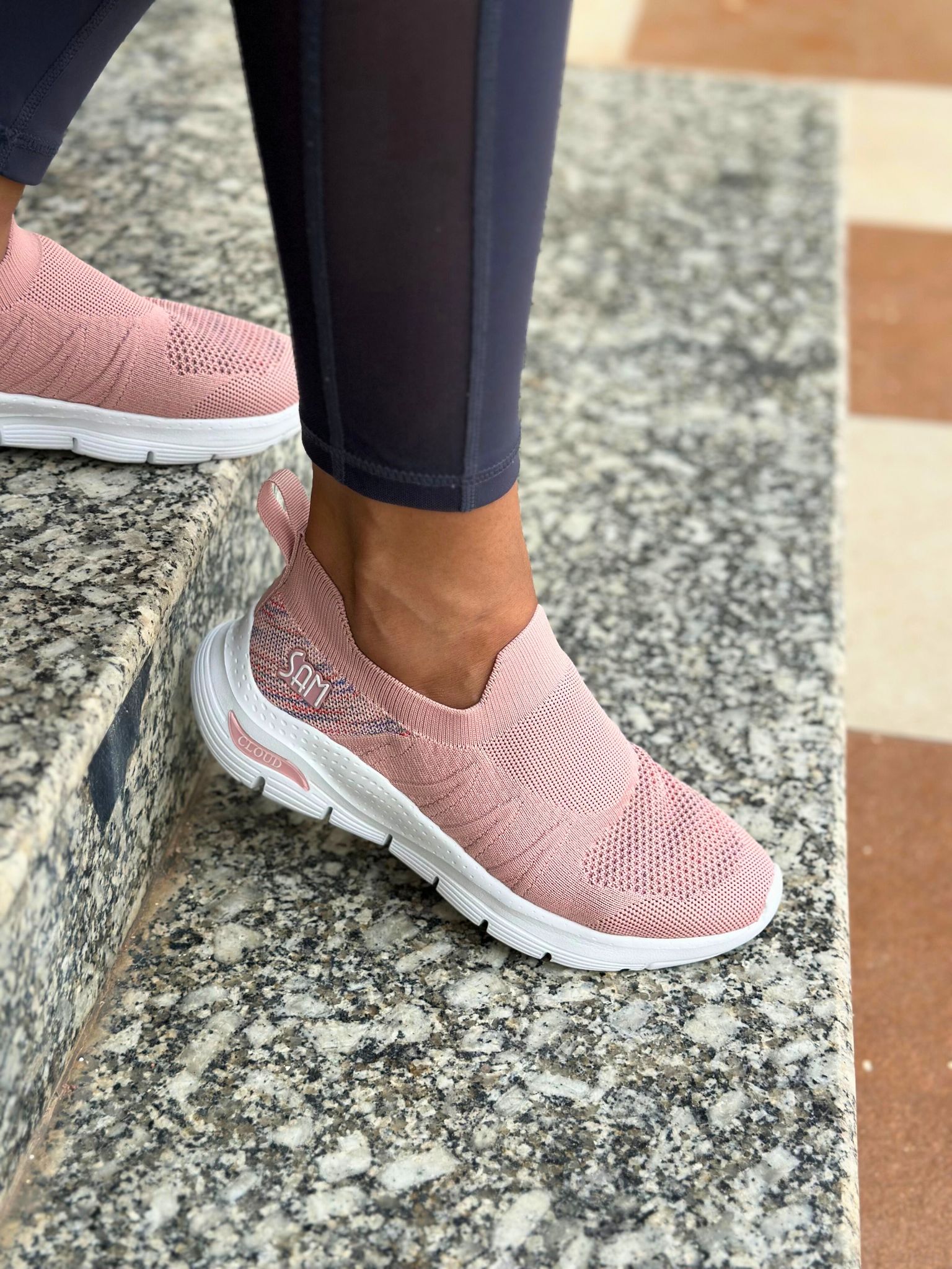 Nova Sneakers-Pink / 36