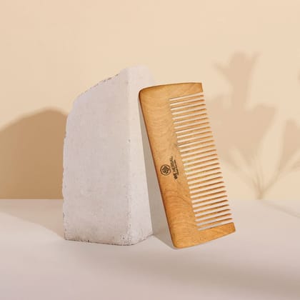Pure Neem Shampoo Comb-Neem Wood / in / IN