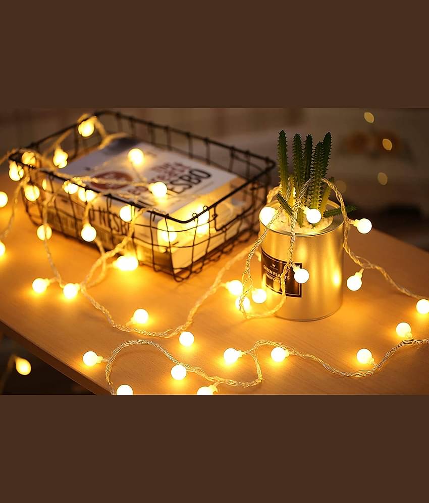 MIRADH 5M 20 LED Battery Operated String Lights Yellow