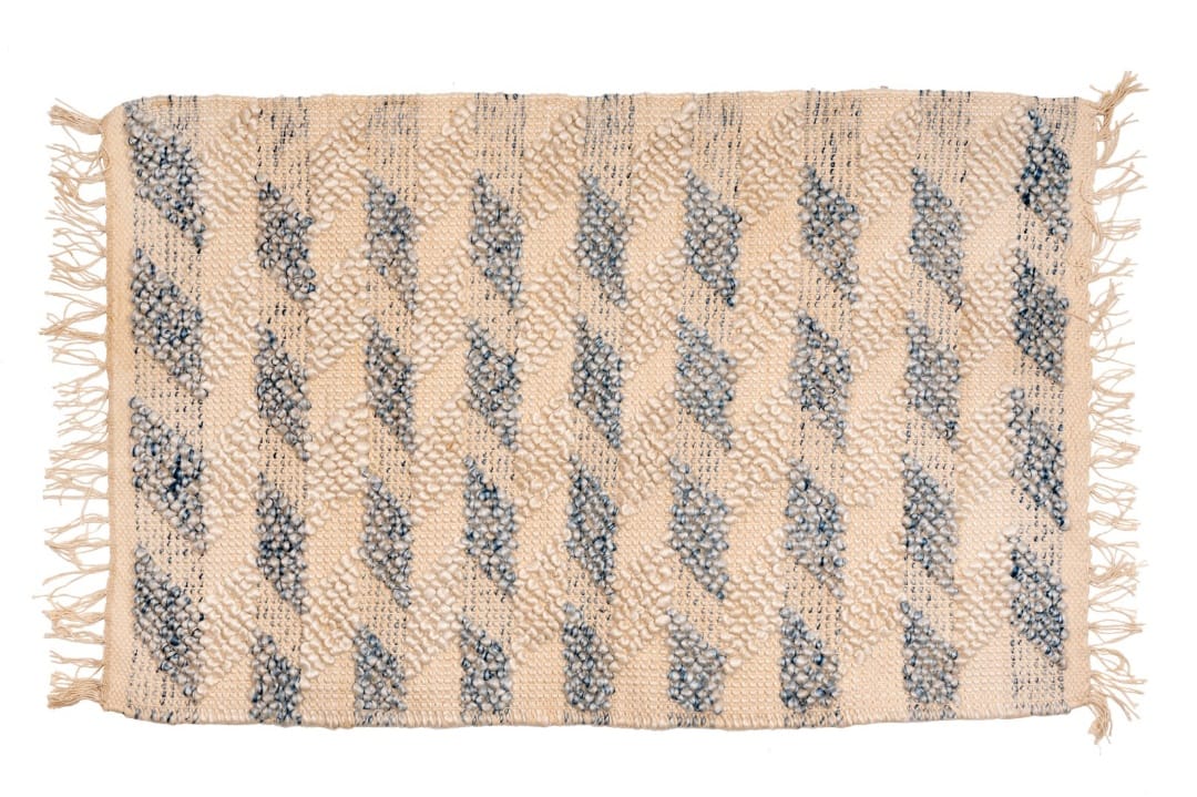 Loop Design Polypropylene Rug