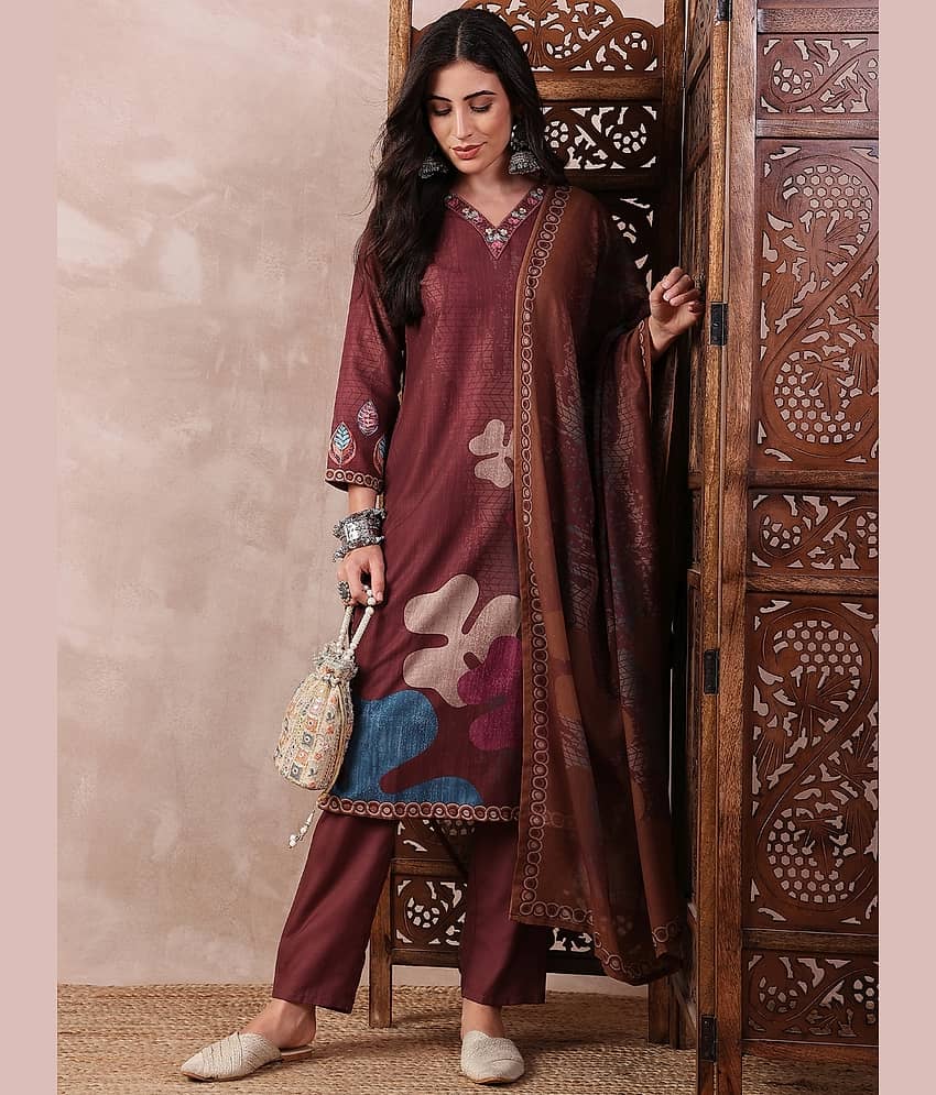 Vaamsi Women Silk Blend Printed Straight Kurti With Pants ( Brown )