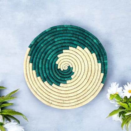 Handwoven Sabai Grass Table MatBeige and Green Handwoven Sabai Grass Table MatBeige and Green