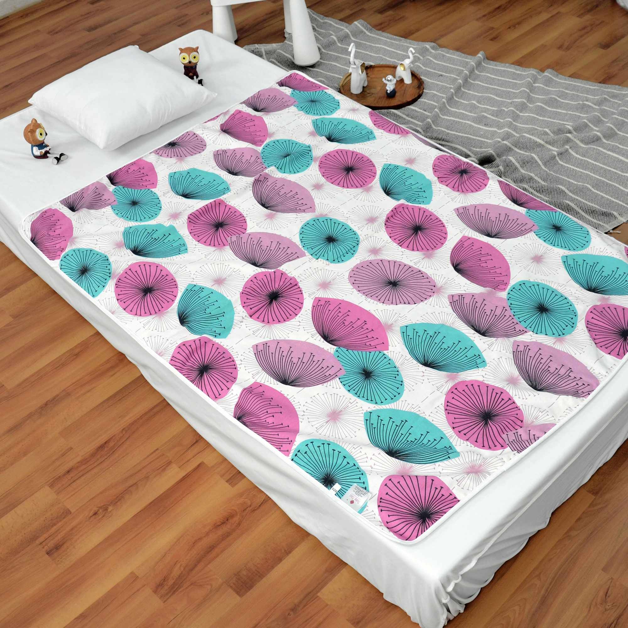 Pink and White Cotton 120 GSM Ultrasoft Reversible Single Baby Blanket for Babies-Kids / Pink and White / KTB-PR_5003