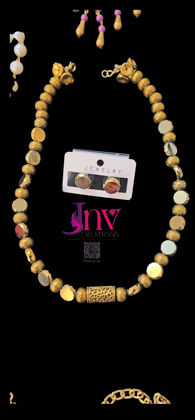 Antique gold choker with earrings