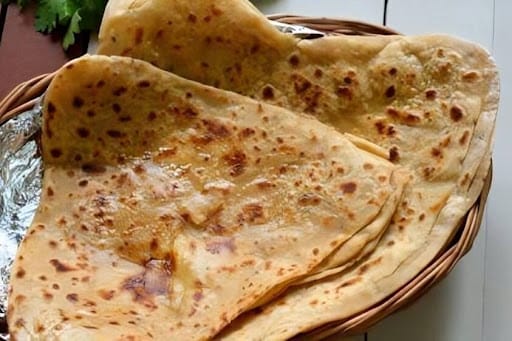 3 Namak Ajwaini Paratha