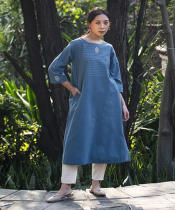 Blue handwoven cotton extra weft kurta