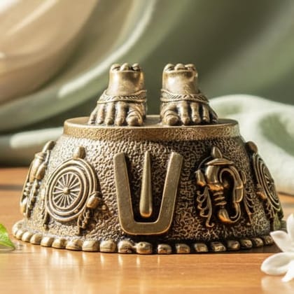 Sukh Sehaj Shree Tirupati Balaji Padam | Lord Vishnu Charan Paduka | Brass Murti | Handcrafted, Antique Black Finish, 2.9 Inch, for Home Temple, Decor, Pooja Ritual and Gifting