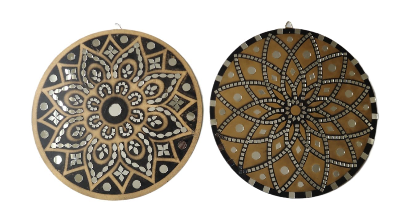 Lippan Art With Mirror