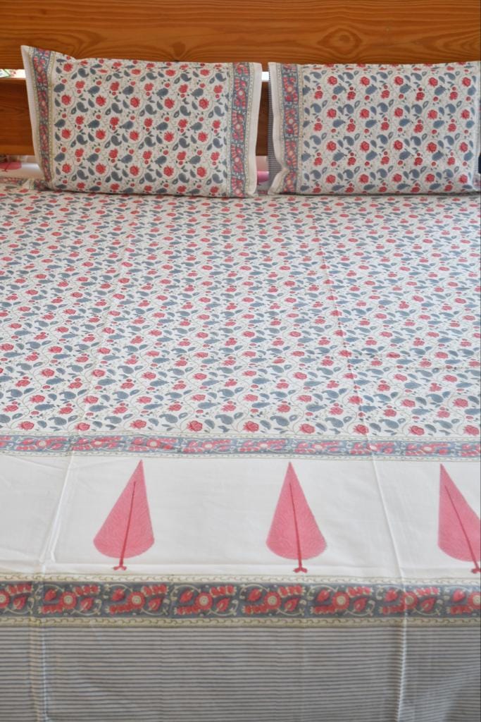 Valley Of Flowers Bedsheet | Nature's Elegance Super King (108 x 108) inches bedsheet