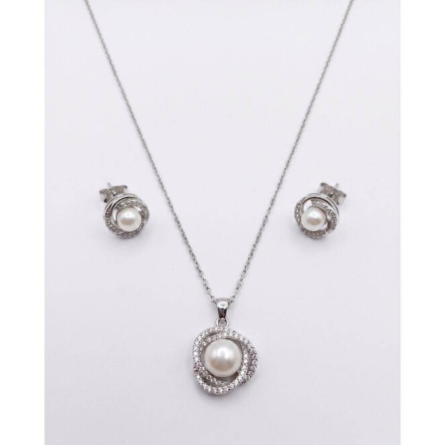 Pendant Set Classic Pearl and Stone