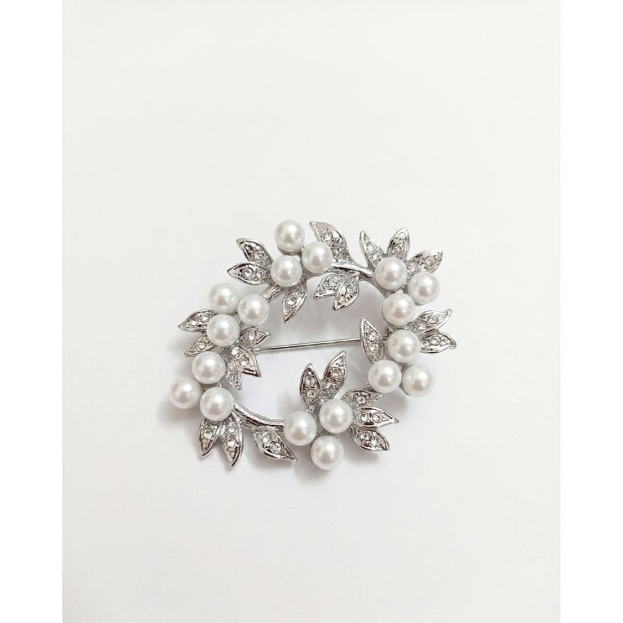 Brooch Floral Wreath