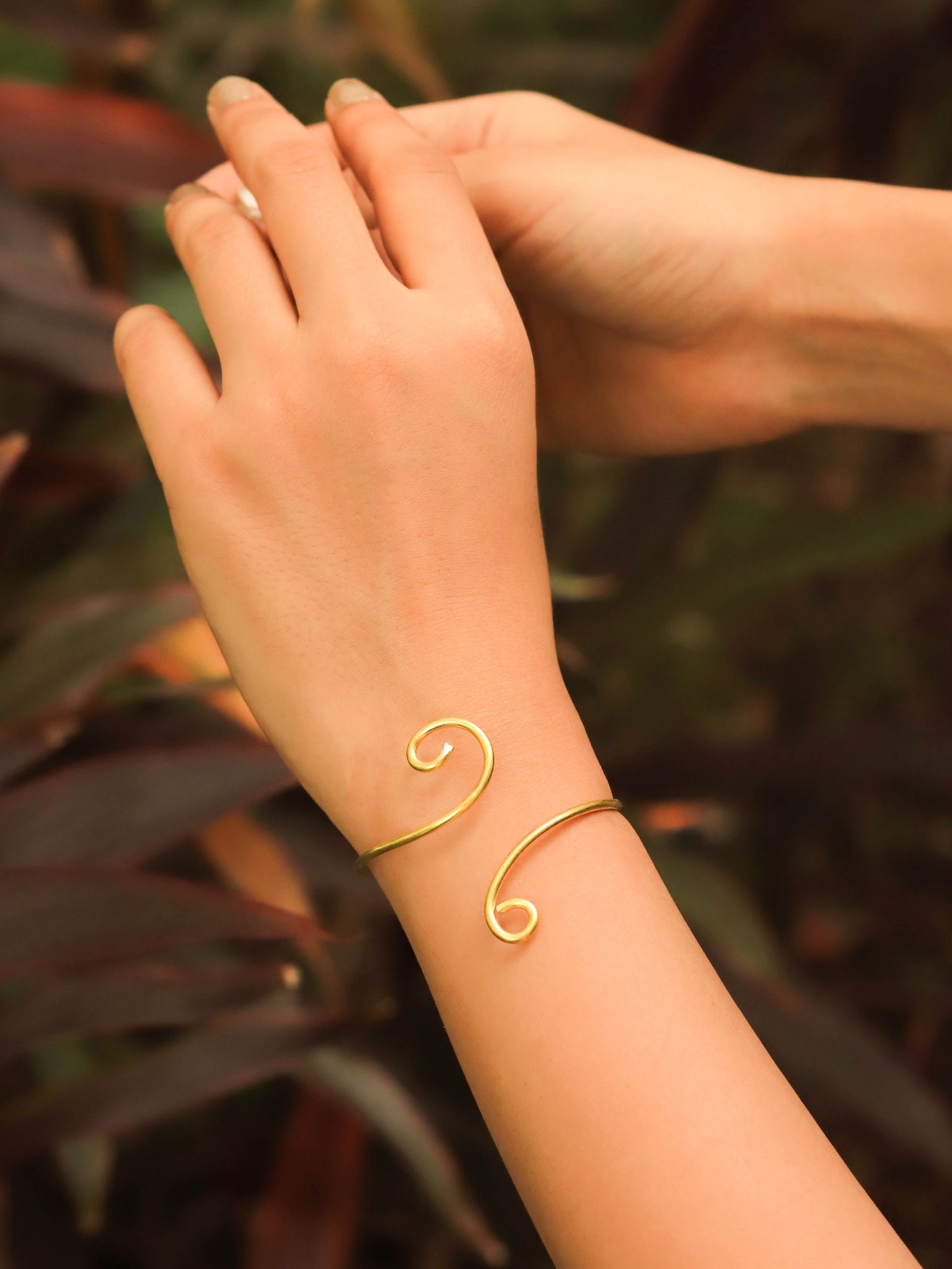 Vine Handcrafted Wire Brass Adjustable Bracelet (Anti Tarnish)