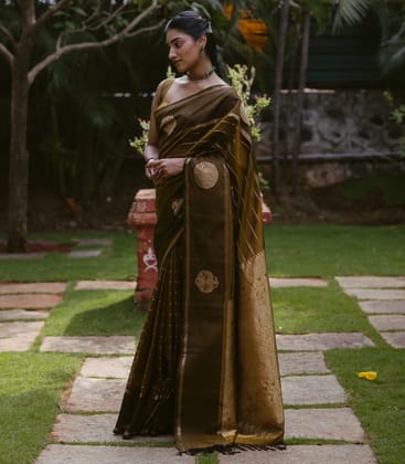 Dark Olive Handloom Silk Cotton Saree With Veldari stripes-Dark Olive
