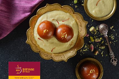 Gulab Jamun With Rabri [2pc]