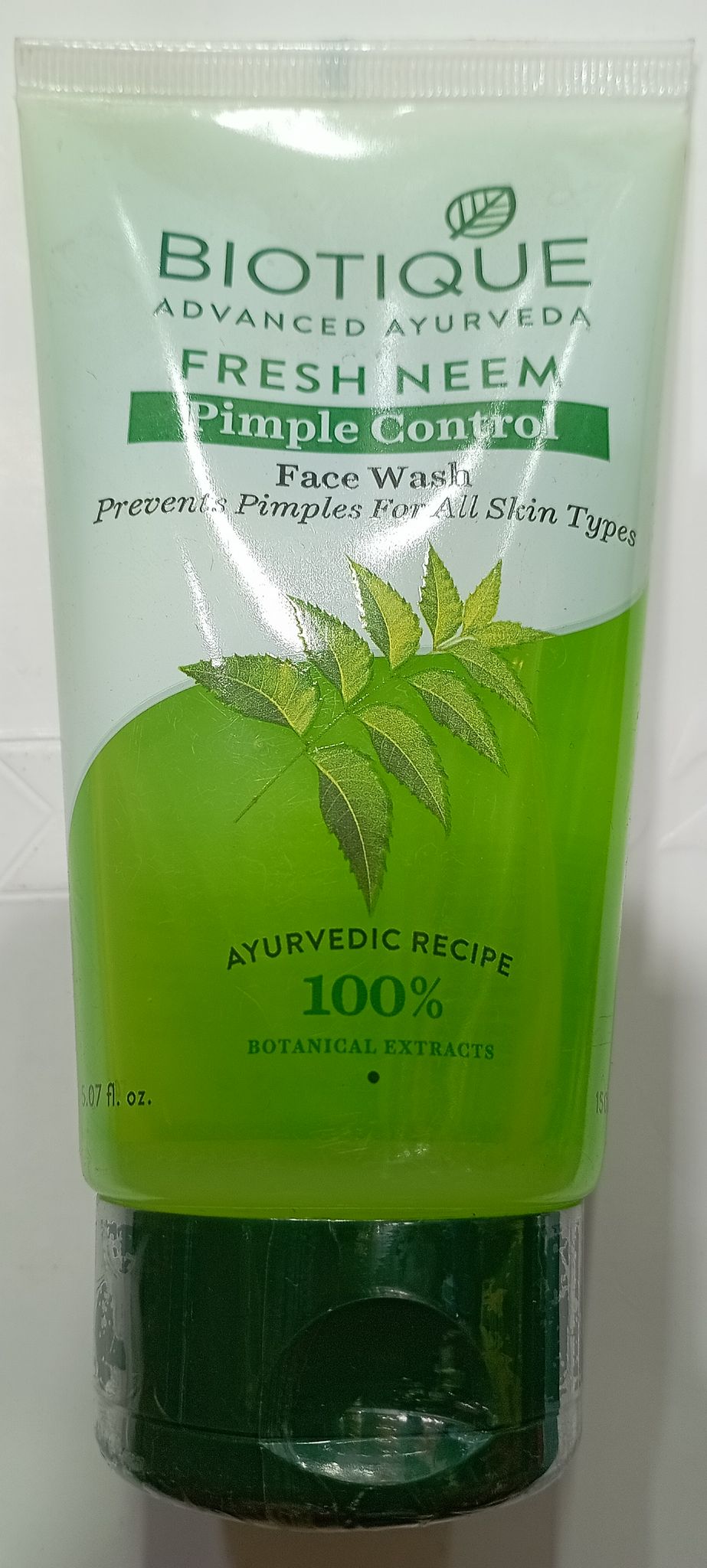 BIOTIQUE ADVANCED AYURVEDA FRESH NEEM PIMPLE CONTROL FACE WASH 150 ML
