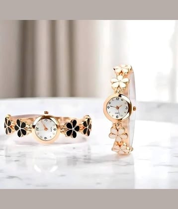 DECLASSE Multicolor Metal Analog Womens Watch