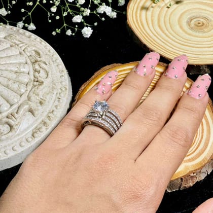 VS Sterling Silver Cocktail Ring 036-9