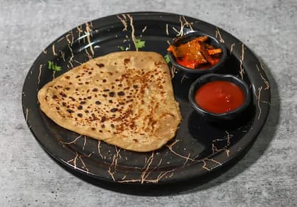 Desi Ghee Pyaz Tamatar Paratha