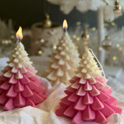 Aesthetic Living Soywax Christmas Tree Scented Candle - Rose - 110 gm