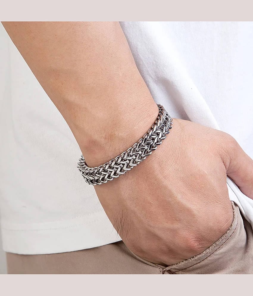 Thrillz Silver Bracelet ( Pack of 1 )